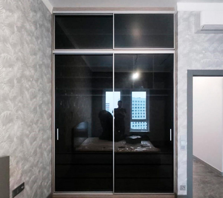 Проект: подсветка для шкафа со стеклянными дверями